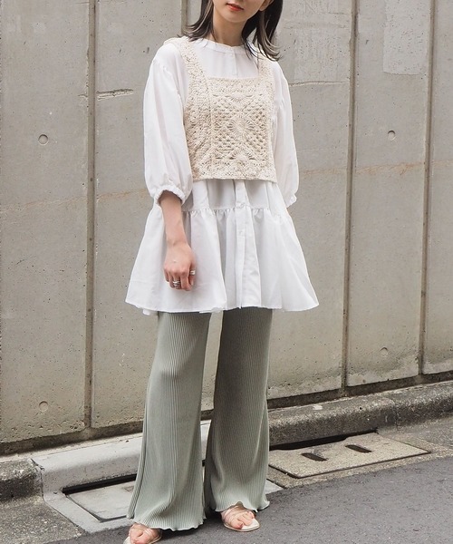 tiptop（ティップトップ）の「カギ針ビスチェ×ブラウスセット（シャツ/ブラウス・レディース・ブラック/オフホワイト/ブルー・FREE）」の9枚目の写真