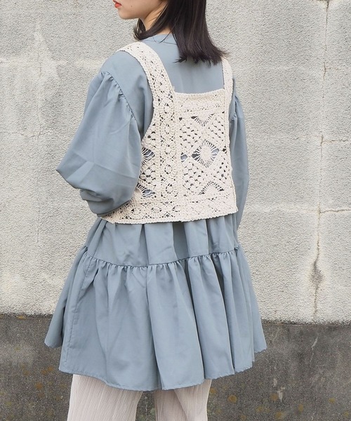 tiptop（ティップトップ）の「カギ針ビスチェ×ブラウスセット（シャツ/ブラウス・レディース・ブラック/オフホワイト/ブルー・FREE）」の17枚目の写真