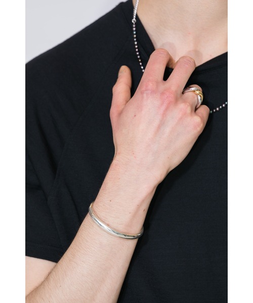 OX JEWELRY(オックスジュエリー)の「Silver Curve Bangle(バングル/リストバンド・メンズ・シルバー・FREE)」の13枚目の写真