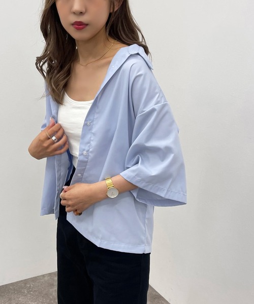 apres jour mignon（アプレジュールミニョン）の「ルーズゆるシャツ【ZOZOTOWN限定アイテム】（シャツ/ブラウス・レディース・イエロー系その他/オフホワイト/サックスブルー/その他・フリー/X-LARGE）」の2枚目の写真