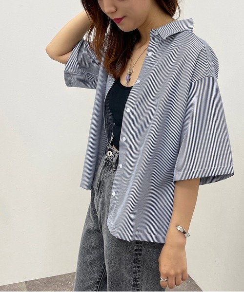 apres jour mignon（アプレジュールミニョン）の「ルーズゆるシャツ【ZOZOTOWN限定アイテム】（シャツ/ブラウス・レディース・イエロー系その他/オフホワイト/サックスブルー/その他・フリー/X-LARGE）」の4枚目の写真