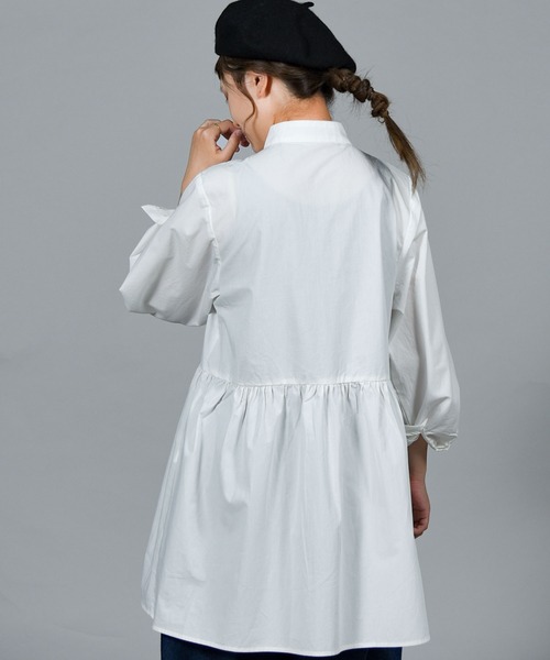 folka（フォルカ）の「【folka（フォルカ）】スタンドカラーシャツ（シャツ/ブラウス・レディース・ホワイト/ブラック/ベージュ・M/L）」の7枚目の写真