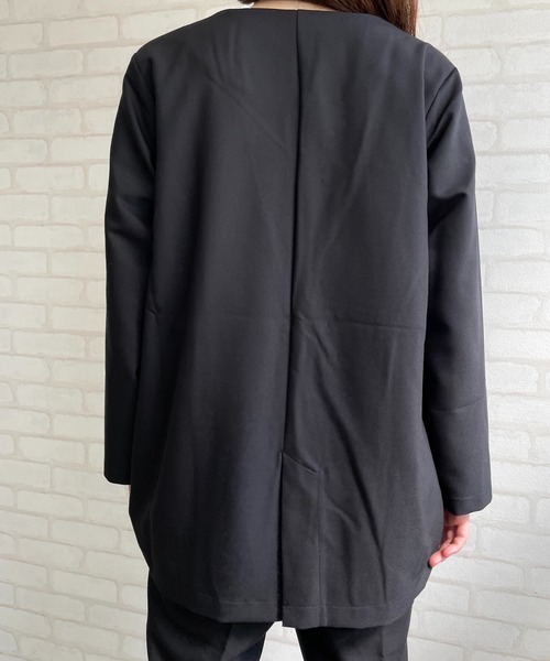 Chiaro（キアロ）の「セットアップジャケット×テーパードパンツ（ノーカラージャケット・レディース・ブラック/モカ・M）」の11枚目の写真