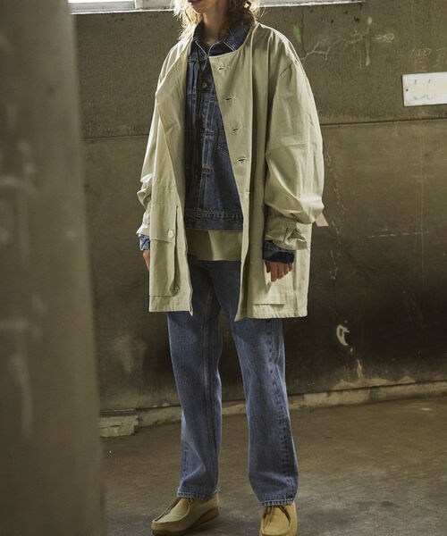 GLOSTER（グロスター）の「【BLAW×GLOSTER】リメイク ミリタリーノーカラースノーコート（ノーカラーコート・メンズ・ライトグレー・MEDIUM）」の4枚目の写真