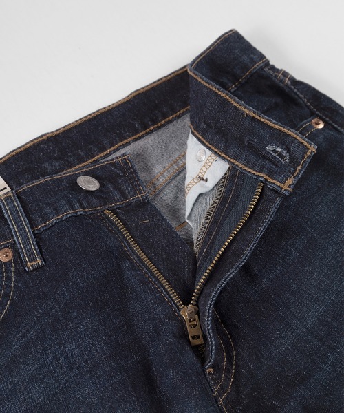 Levi's(リーバイス)の「【Levi’s/リーバイス】505 レギュラーストレート ストレッチ 5ポケット デニム/ジーンズ【ウォッシュ加工】(デニムパンツ・メンズ・ダークインディゴブルー/ブルー系その他/ライトインディゴブルー・28inch/29inch/30inch/31inch/32inch/33inch/34inch/36inch)」の9枚目の写真
