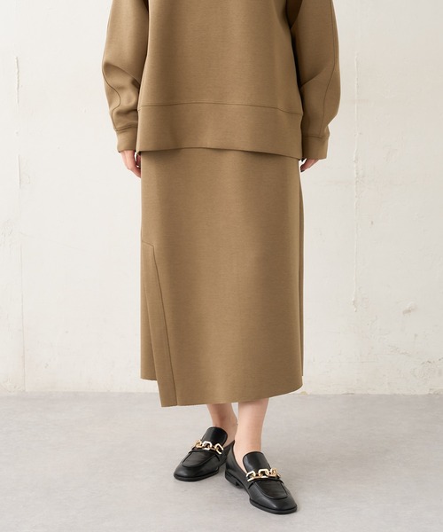 Lui's（ルイス）の「サイドベンツスリットストレートスカート（スカート・レディース・カーキ/ライトグレー/ブラック・FREE）」の3枚目の写真