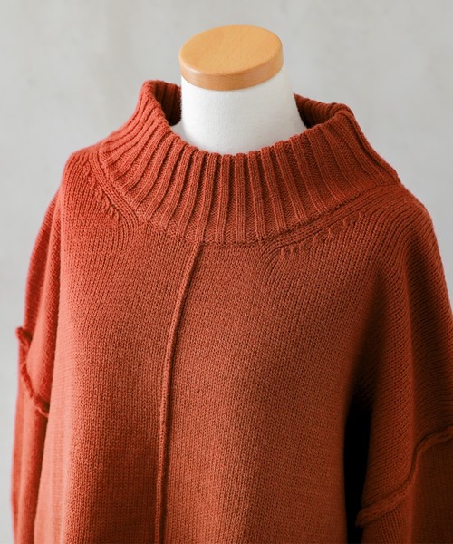 osharewalker(オシャレウォーカー)の「『ハイネックアウトリンキングニット』(ニット/セーター・レディース・ナチュラル/ブルーグリーン/レッド/グレー/ブラック/ラベンダー/ライトグリーン/オレンジ/チャコール・FREE)」の9枚目の写真