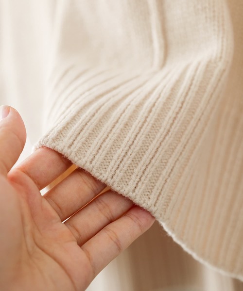 osharewalker(オシャレウォーカー)の「『ハイネックアウトリンキングニット』(ニット/セーター・レディース・ナチュラル/ブルーグリーン/レッド/グレー/ブラック/ラベンダー/ライトグリーン/オレンジ/チャコール・FREE)」の21枚目の写真