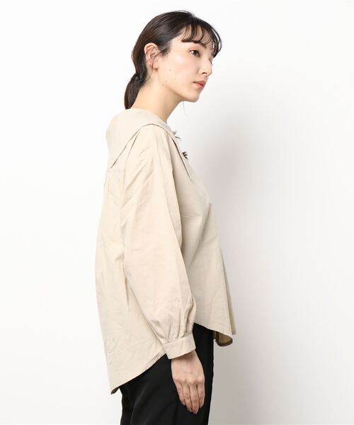 toucher du brise（トゥシェドブリーズ）の「ビックカラーオーバーサイズブラウス（シャツ/ブラウス・レディース・ベージュ/ブラック/ホワイト・M）」の12枚目の写真