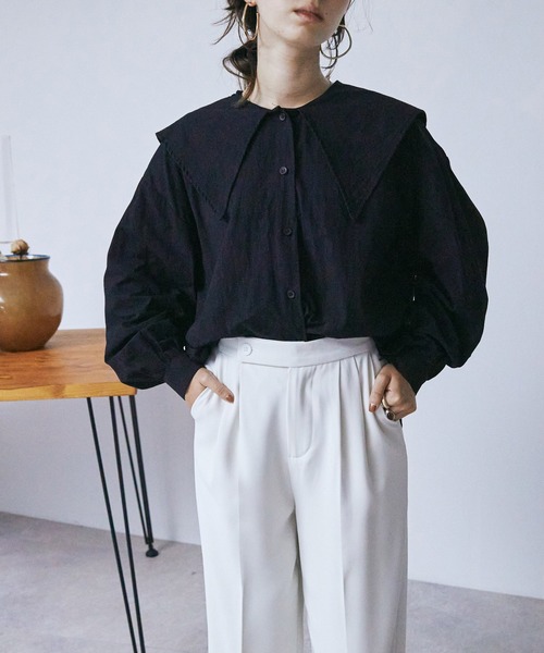 toucher du brise（トゥシェドブリーズ）の「ビックカラーオーバーサイズブラウス（シャツ/ブラウス・レディース・ベージュ/ブラック/ホワイト・M）」の3枚目の写真