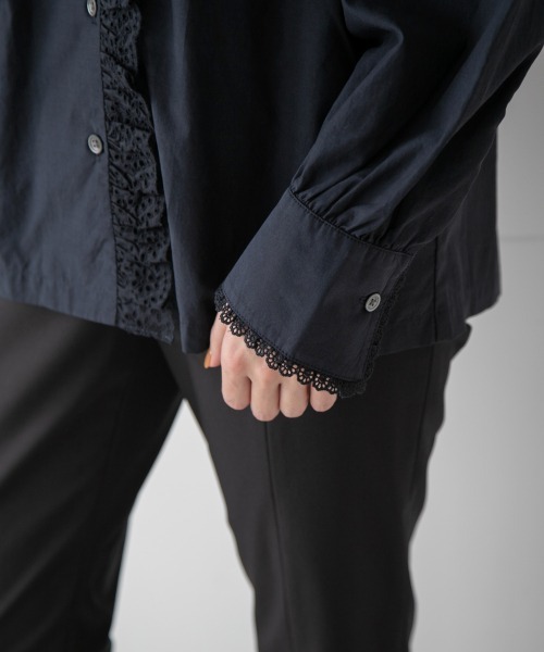 yuw(ユウ)の「LACE FRILL BLOUSE 237025(シャツ/ブラウス・レディース・ホワイト/ブラック・FREE)」の19枚目の写真
