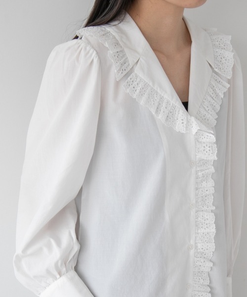 yuw(ユウ)の「LACE FRILL BLOUSE 237025(シャツ/ブラウス・レディース・ホワイト/ブラック・FREE)」の13枚目の写真