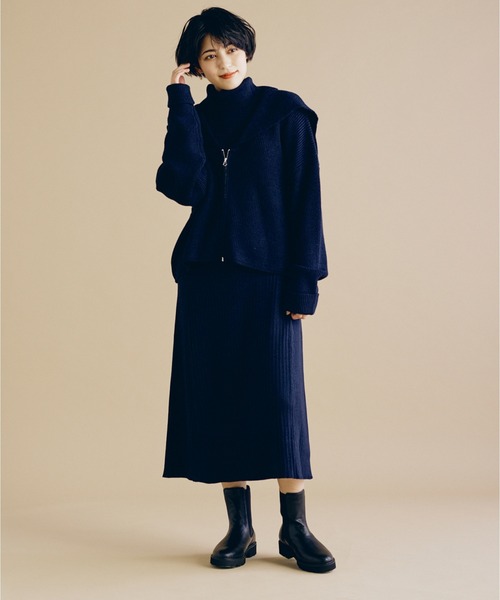 CLEARIMPRESSION （クリアインプレッション）の「ハイネックフレアーニットワンピース（ワンピース・レディース・ダークブラウン/ネイビー/グレイッシュベージュ・フリー）」の16枚目の写真