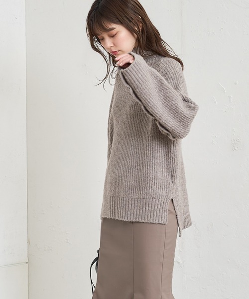 natural couture(ナチュラルクチュール)の「袖下釦デザインゆるシルエットニット(ニット/セーター・レディース・ピンク/アイボリー/モカ/スミクロ・FREE)」の16枚目の写真