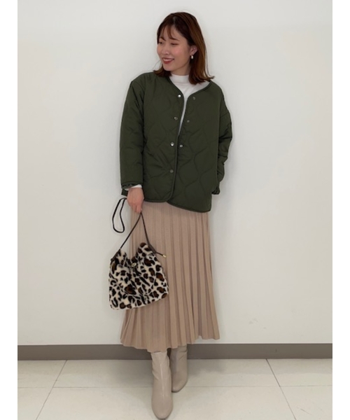 SHOO・LA・RUE(シューラルー)の「◆【M-3L】中綿キルトブルゾン(その他アウター・レディース・ブラック/カーキ/サンドベージュ・02/03/04/05)」の6枚目の写真