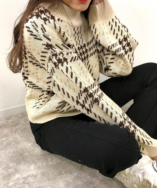 INGNI（イング）の「BIGチェックモックネックニット（ニット/セーター・レディース・ブラック/ベージュ/アイボリー・M）」の2枚目の写真