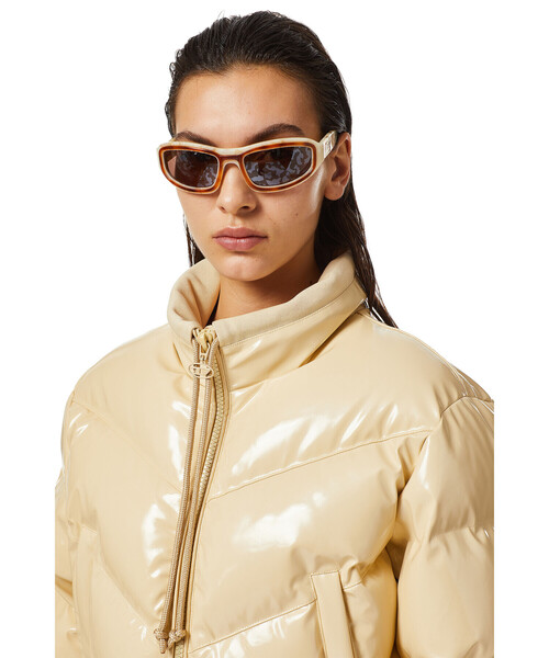 DIESEL（ディーゼル）の「レディース ブルゾン アウター リアルダウン ショート丈 ダブルジップ シャイニー（ダウンジャケット/コート・レディース・ベージュ/ブラウン・SMALL/X-SMALL/LARGE/MEDIUM）」の8枚目の写真