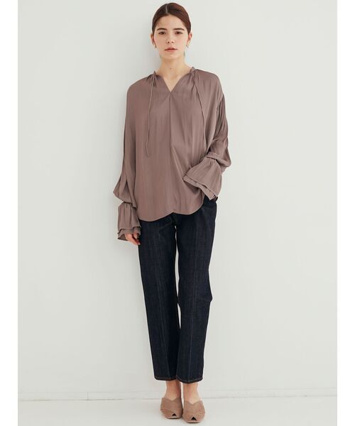 LAGUNAMOON（ラグナムーン）の「フェイクスエードクロスミュール（サンダル・レディース・ブラック/ベージュ・SMALL/MEDIUM）」の10枚目の写真