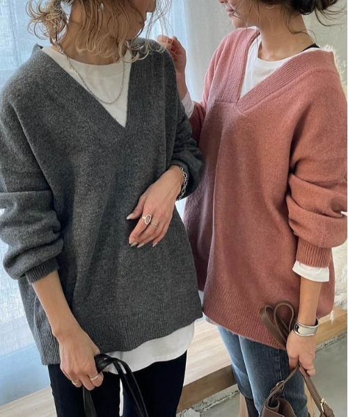 La-gemme(ラジェム)の「ウール混リブ袖ディープネックニット(ニット/セーター・レディース・ベージュ/ブラック/ダークグレー/カーキブラウン/ピンク・フリー)」の6枚目の写真
