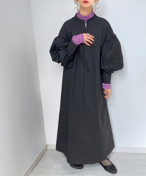 JUNOAH（ジュノア）の「ハーフジップボリュームスリーブワンピース（ワンピース・レディース・グリーン系その他/ブラック/ホワイト/グレー/チャコール/オレンジ/グレイッシュベージュ/ネイビー・LARGE/MEDIUM）」の10枚目の写真