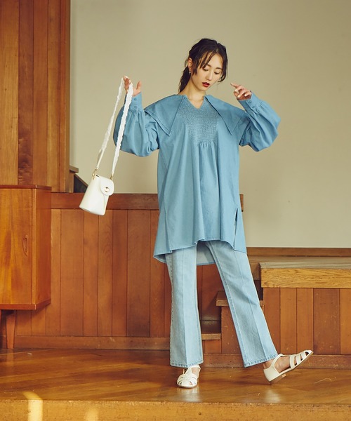 N.（N. Natural Beauty Basic）（エヌエヌナチュラルビューティーベーシック）の「◆フロントシャーリングビッグカラーチュニック（シャツ/ブラウス・レディース・オフホワイト/ブラック/インディゴブルー・MEDIUM）」の16枚目の写真