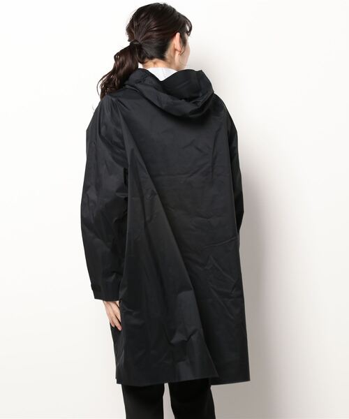 Snow Peak(スノーピーク)の「【Snowpeak】2.5L Rain Poncho(ポンチョ・レディース・ブラック・SMALL)」の3枚目の写真