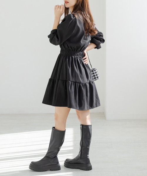 DAY CLOSET(デイ クローゼット)の「【ショート丈/シャーリングで細見せ】ぽわん袖のティアードワンピース レディース(ワンピース・レディース・ブラック/アイボリー/ワイン・M/L)」の17枚目の写真