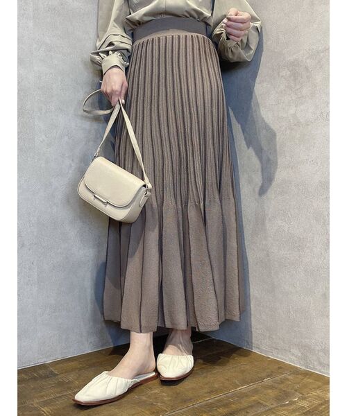 dazzlin（ダズリン）の「グリッターニットシアースカート（スカート・レディース・パープル/ブラウン/オフホワイト・FREE）」の8枚目の写真