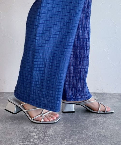 PAGEBOY（ページボーイ）の「マルチストラップサンダル（サンダル・レディース・ブラック/シルバー/グリーン・MEDIUM/LARGE）」の7枚目の写真