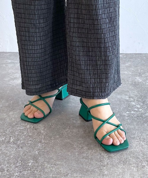 PAGEBOY（ページボーイ）の「マルチストラップサンダル（サンダル・レディース・ブラック/シルバー/グリーン・MEDIUM/LARGE）」の10枚目の写真