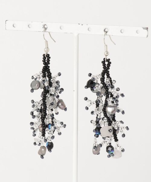 TIME WILL TELL WORKS（タイムウィルテルワークス）の「SOL EARRING（ピアス（両耳用）・レディース・ブルー/ターコイズブルー/ホワイト系その他/パープル/マルチ/シルバー・ONE SIZE）」の5枚目の写真