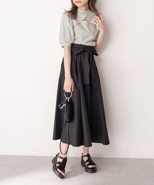 OLIVE des OLIVE(オリーブデオリーブ)の「ヘルシーデコルテ半袖トップス(Tシャツ/カットソー・レディース・オフホワイト/ブラック/アイボリー・FREE)」の20枚目の写真