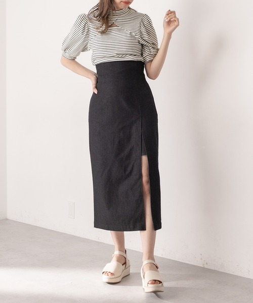 OLIVE des OLIVE(オリーブデオリーブ)の「ヘルシーデコルテ半袖トップス(Tシャツ/カットソー・レディース・オフホワイト/ブラック/アイボリー・FREE)」の21枚目の写真