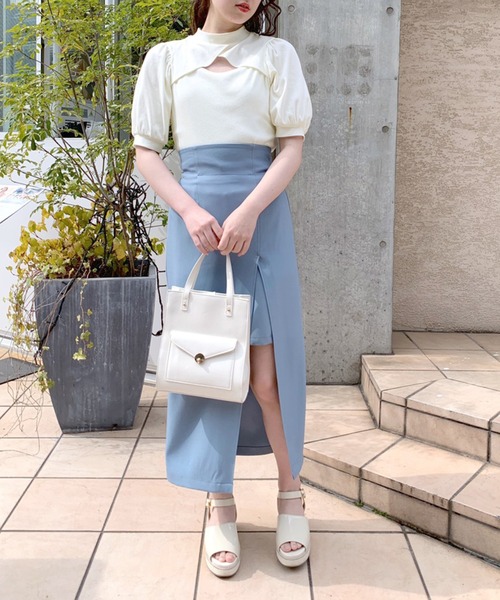 OLIVE des OLIVE(オリーブデオリーブ)の「ヘルシーデコルテ半袖トップス(Tシャツ/カットソー・レディース・オフホワイト/ブラック/アイボリー・FREE)」の13枚目の写真