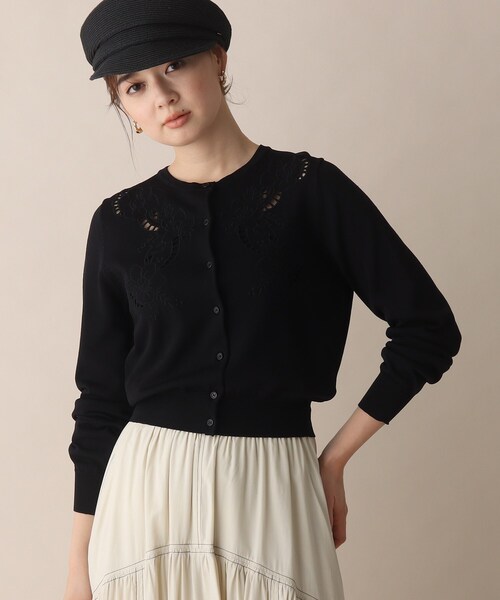 OPAQUE.CLIP(オペークドットクリップ)の「◆フラワーエンブロイダリーカーディガン(カーディガン/ボレロ・レディース・ホワイト系/ブラック/サンドベージュ・38)」の3枚目の写真