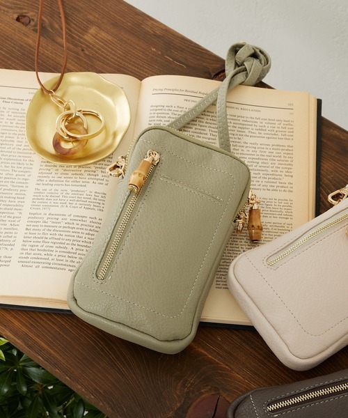 Pal collection（パルコレクション）の「バンブースマホポーチ（ショルダーバッグ・レディース・グレー/グリーン/アイボリー/ラベンダー・FREE）」の4枚目の写真