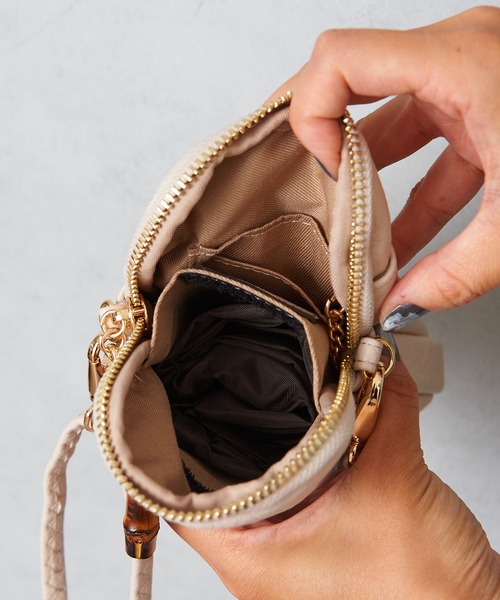 Pal collection（パルコレクション）の「バンブースマホポーチ（ショルダーバッグ・レディース・グレー/グリーン/アイボリー/ラベンダー・FREE）」の9枚目の写真