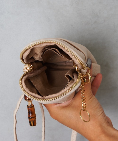 Pal collection（パルコレクション）の「バンブースマホポーチ（ショルダーバッグ・レディース・グレー/グリーン/アイボリー/ラベンダー・FREE）」の11枚目の写真