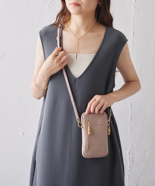 Pal collection（パルコレクション）の「バンブースマホポーチ（ショルダーバッグ・レディース・グレー/グリーン/アイボリー/ラベンダー・FREE）」の15枚目の写真