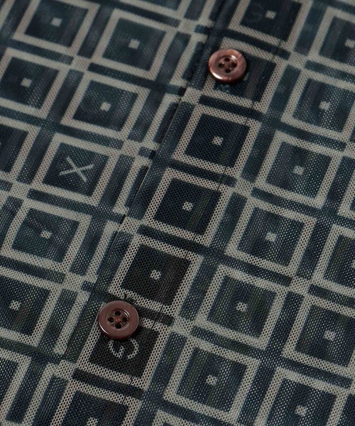 X-girl（エックスガール）の「RETRO PATTERN MESH SHIRTS/レトロ メッシュシャツ（シャツ/ブラウス・レディース・ブラック/ブラウン/グリーン・S/M）」の15枚目の写真