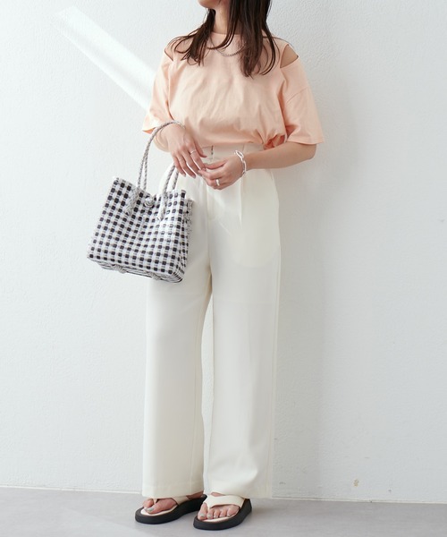 natural couture(ナチュラルクチュール)の「WEB限定カラー有り/美シルエットカラースラックスパンツ S/Mサイズ(スラックス・レディース・ブラック/オフホワイト/サックスブルー/ピンク/グリーン・SMALL/MEDIUM)」の8枚目の写真