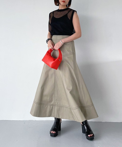 PAGEBOY(ページボーイ)の「チノステッチフレアスカート(スカート・レディース・ブラック/グレイッシュベージュ・FREE)」の8枚目の写真