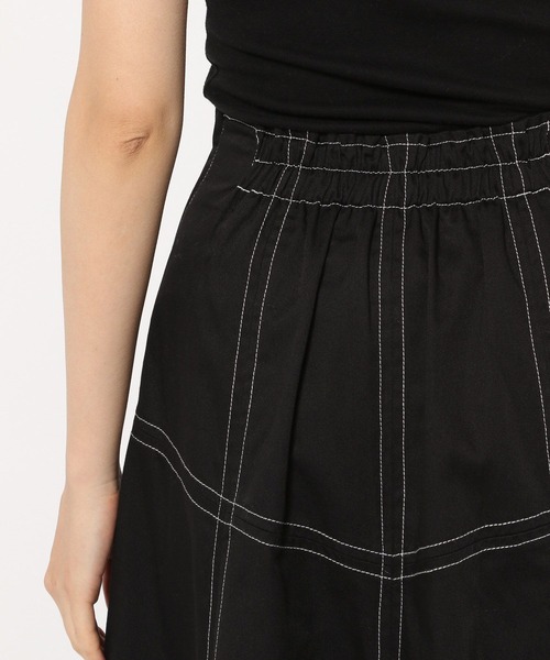 PAGEBOY(ページボーイ)の「チノステッチフレアスカート(スカート・レディース・ブラック/グレイッシュベージュ・FREE)」の13枚目の写真