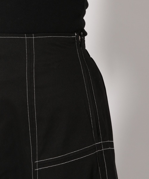 PAGEBOY(ページボーイ)の「チノステッチフレアスカート(スカート・レディース・ブラック/グレイッシュベージュ・FREE)」の15枚目の写真
