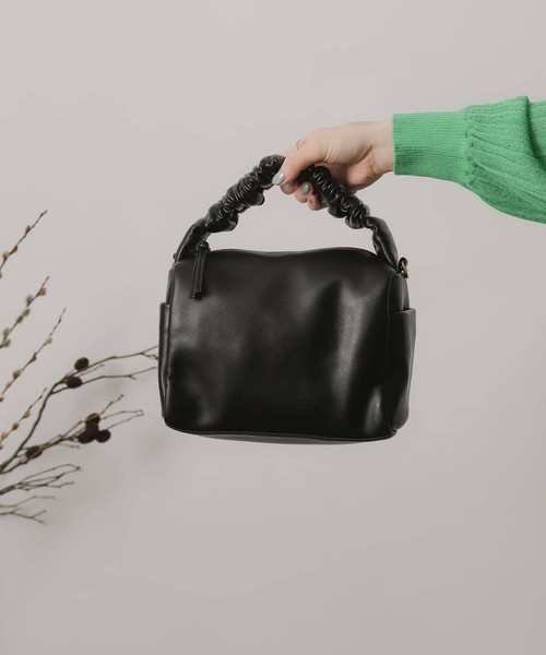 SENSE OF PLACE by URBAN RESEARCH(センスオブプレイスバイアーバンリサーチ)の「ギャザーハンドルバッグ(ハンドバッグ・レディース・ブラック/ブルー/グリーン/オレンジ/ピンク/アイボリー・ONE)」の13枚目の写真