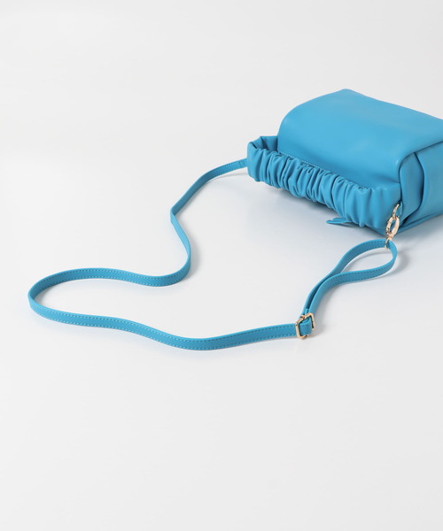 SENSE OF PLACE by URBAN RESEARCH(センスオブプレイスバイアーバンリサーチ)の「ギャザーハンドルバッグ(ハンドバッグ・レディース・ブラック/ブルー/グリーン/オレンジ/ピンク/アイボリー・ONE)」の22枚目の写真