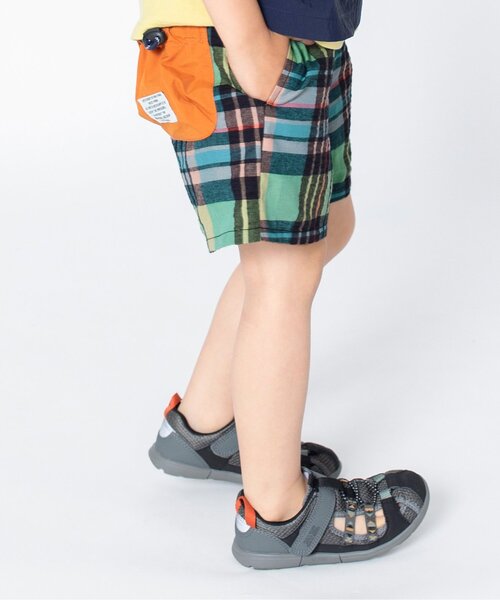 BREEZE(ブリーズ)の「アウトドアチェックパンツ(その他パンツ・キッズ・レインボー/オフホワイト・90/110/140/130/80/100/120)」の1枚目の写真