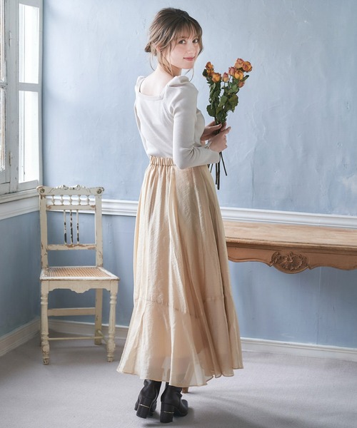 NOELA（ノエラ）の「グロッシーフレアスカート（スカート・レディース・ベージュ/イエロー/ブラウン・S/M）」の5枚目の写真