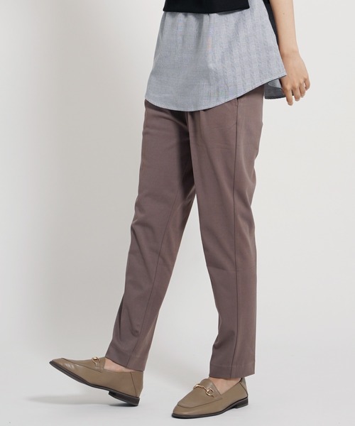 ikka(イッカ)の「Beasystretch テーパードパンツ(その他パンツ・レディース・モカ/パープル/ブラック/ダークオリーブ・L/S/M)」の3枚目の写真