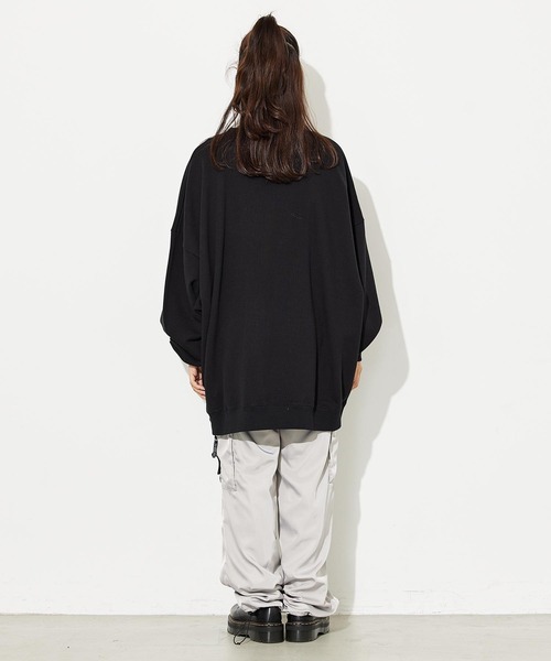 X-girl(エックスガール)の「ROYAL OVAL LOGO CREW SWEAT TOP(スウェット・レディース・レッド/ブラック/アッシュ・ONE SIZE)」の13枚目の写真